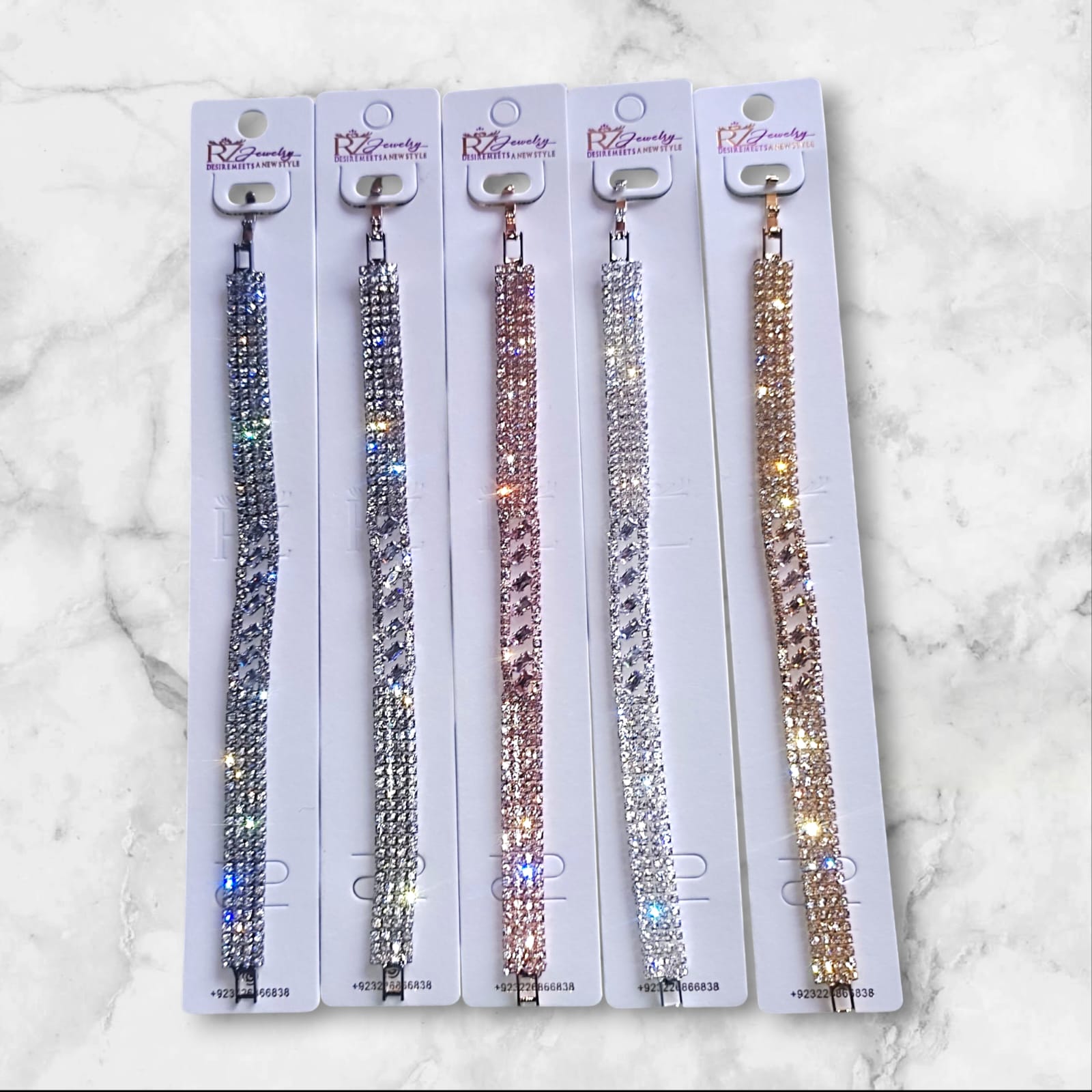 Elegant Silver Rhinestone Bracelet with Diamond-Cut Detailing