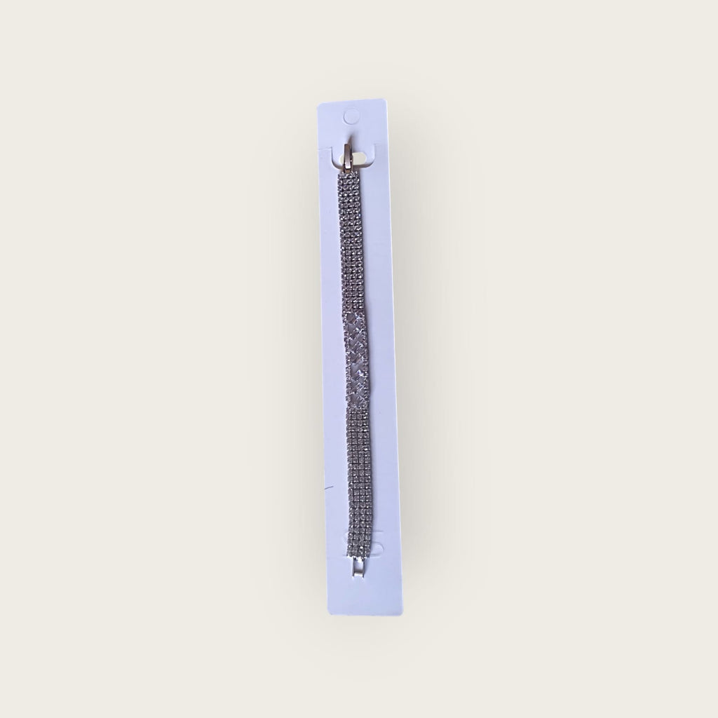 Elegant Silver Rhinestone Bracelet with Diamond-Cut Detailing