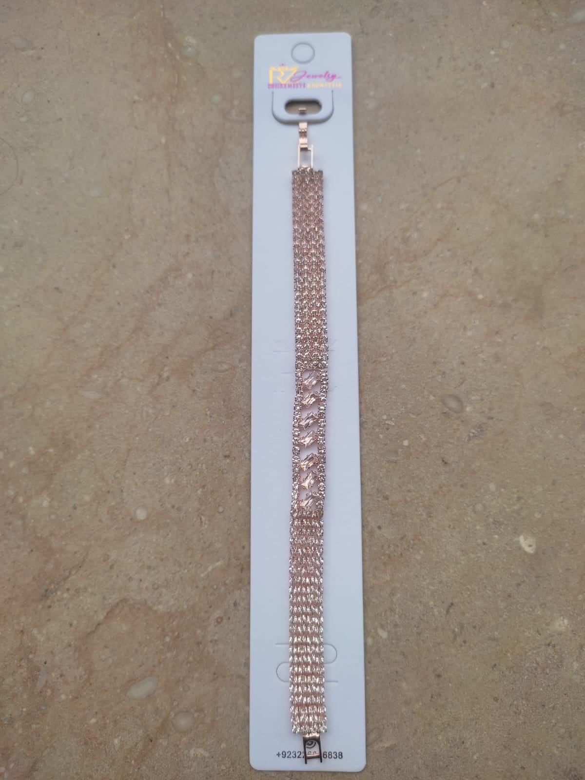 Elegant Silver Rhinestone Bracelet with Diamond-Cut Detailing